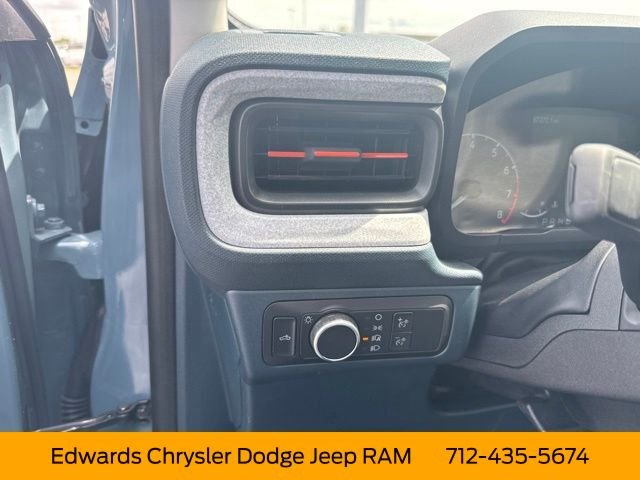 Used 2022 Green Ford XLT image 16