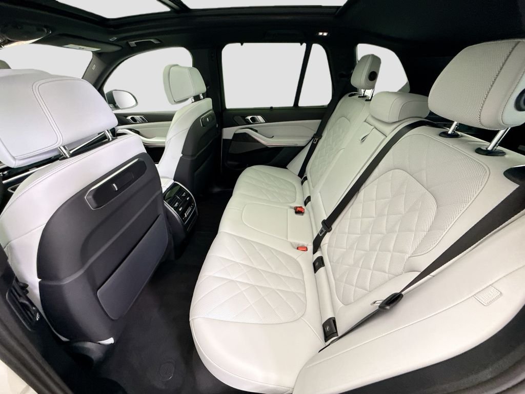 Certified Used 2026 Alpine White BMW xDrive40i image 20