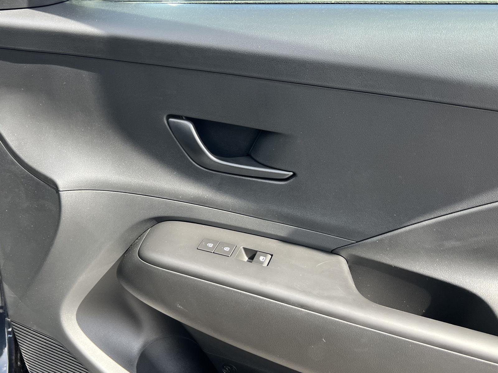 2026 Hyundai Kona SE - Photo 19