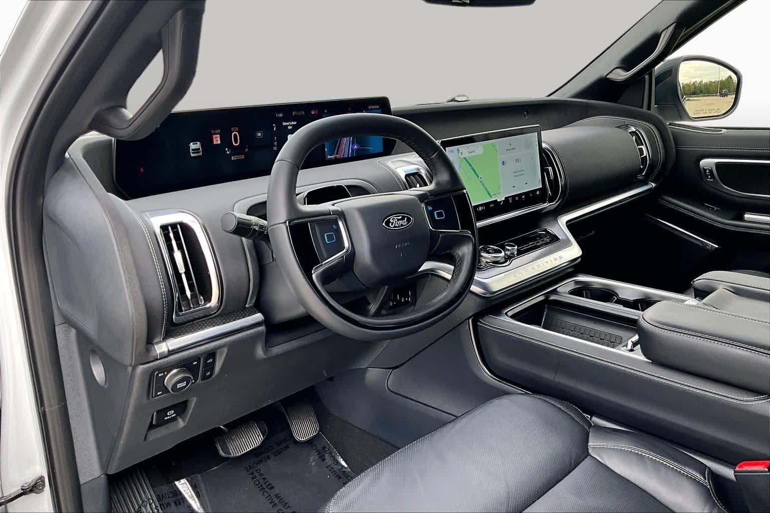 Used 2025 Space Silver Metallic Ford Platinum image 15