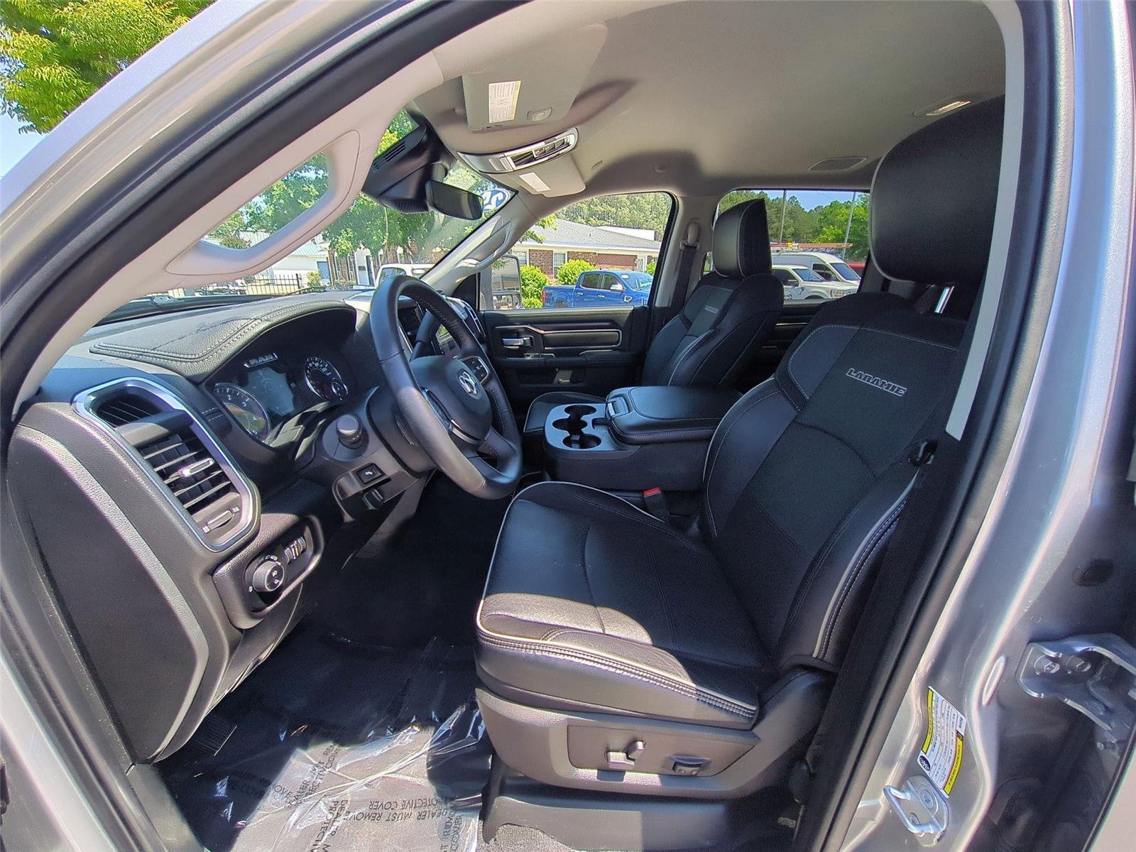 Used 2024 Billet Silver Metallic Clearcoat Ram Laramie image 18