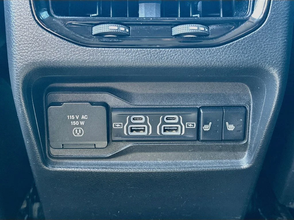 Used 2022 Black Jeep Limited image 28