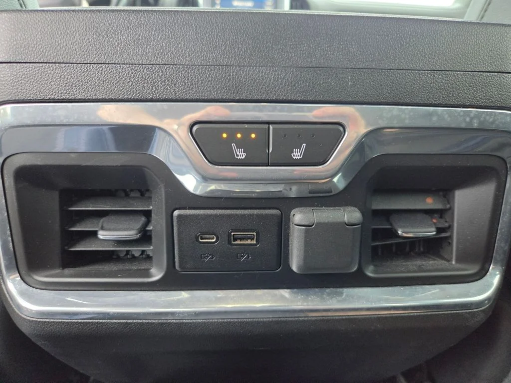 Used 2019 Black GMC SLT image 24