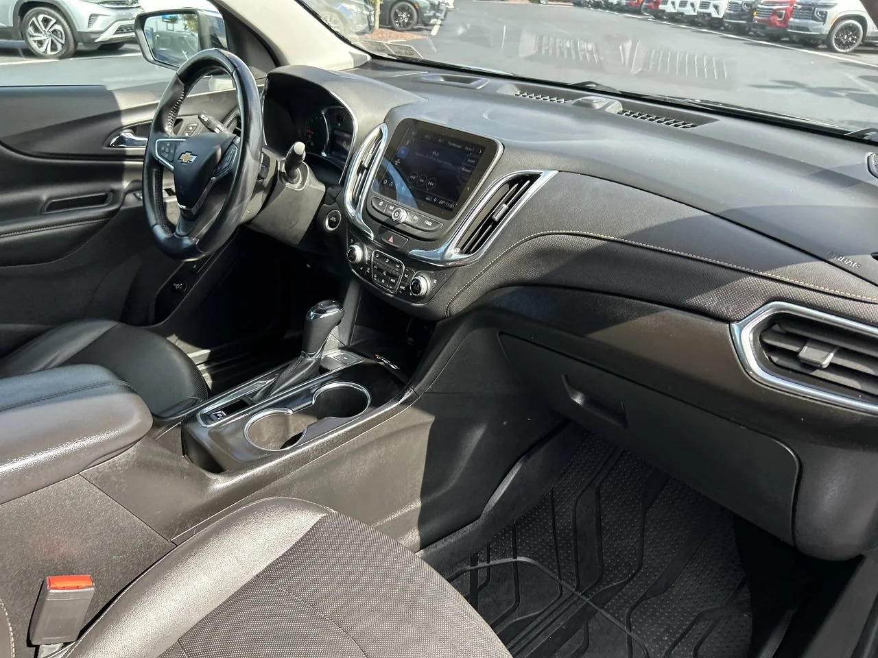 Used 2020 Midnight Blue Metallic Chevrolet Premier image 16