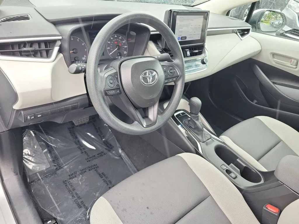 Used 2025 Silver Toyota LE image 18