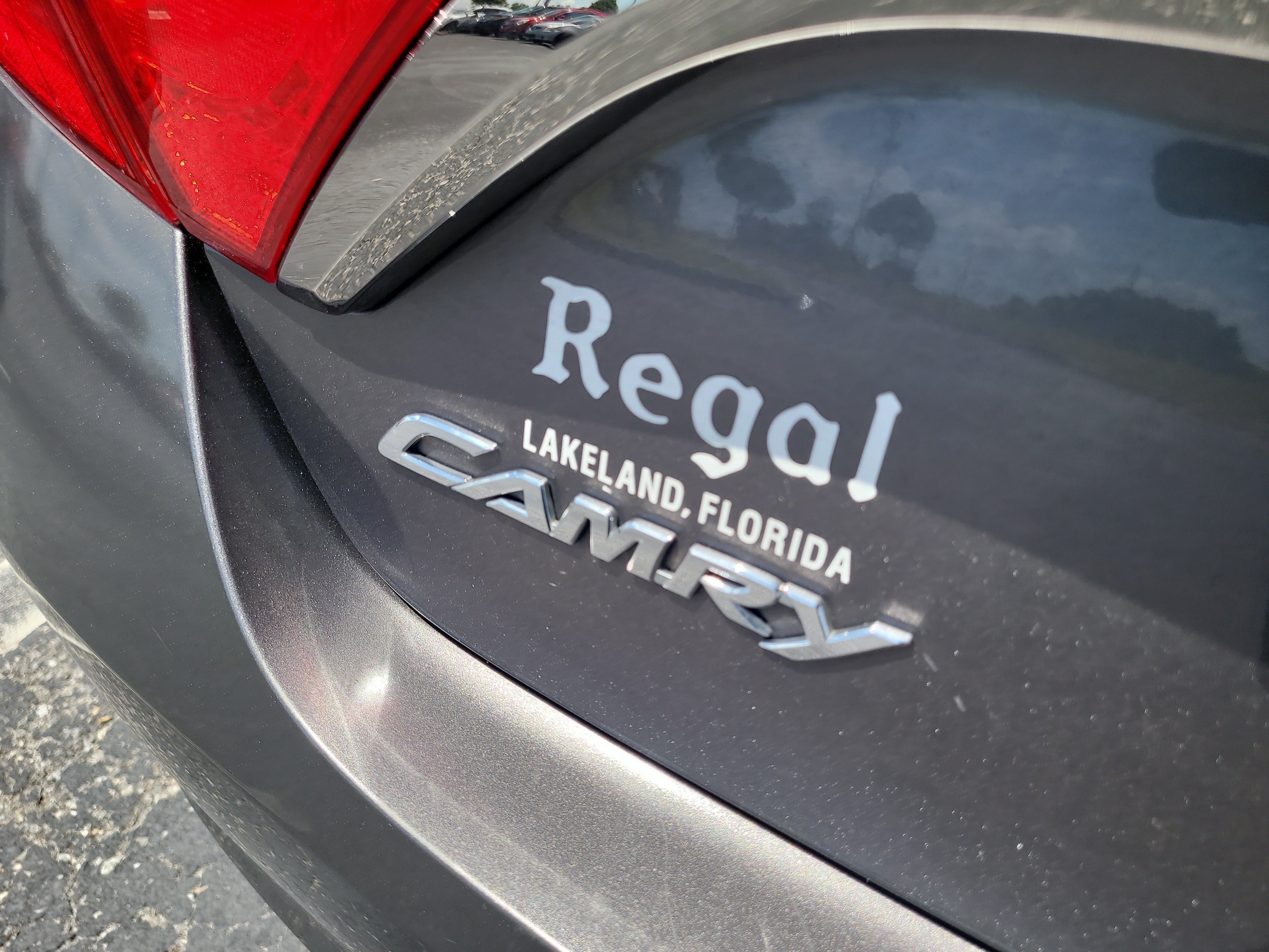 Used 2016 Predawn Gray Mica Toyota XLE image 10