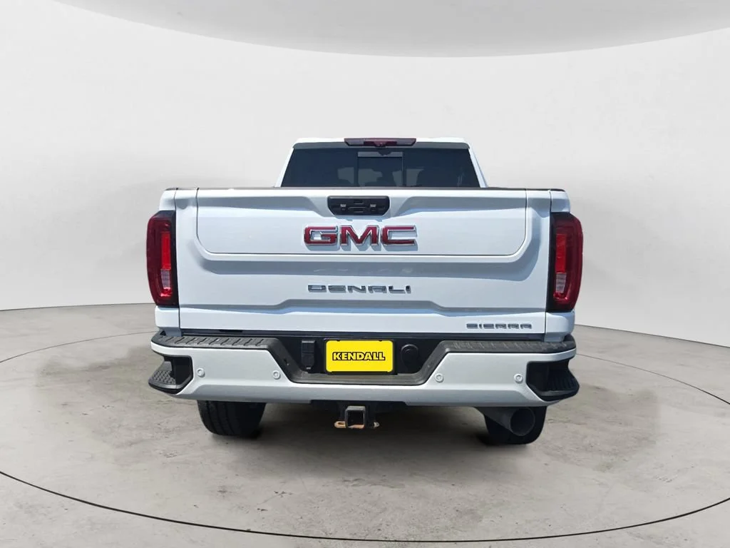 Certified Used 2022 White Frost Tricoat GMC Denali image 7