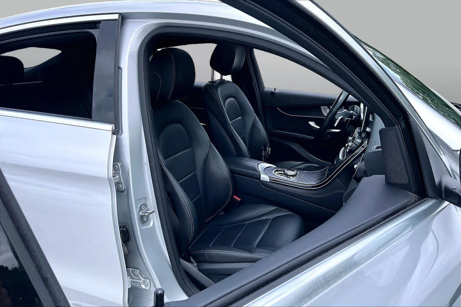 Used 2018 Iridium Silver Metallic Mercedes-Benz GLC 300 image 9