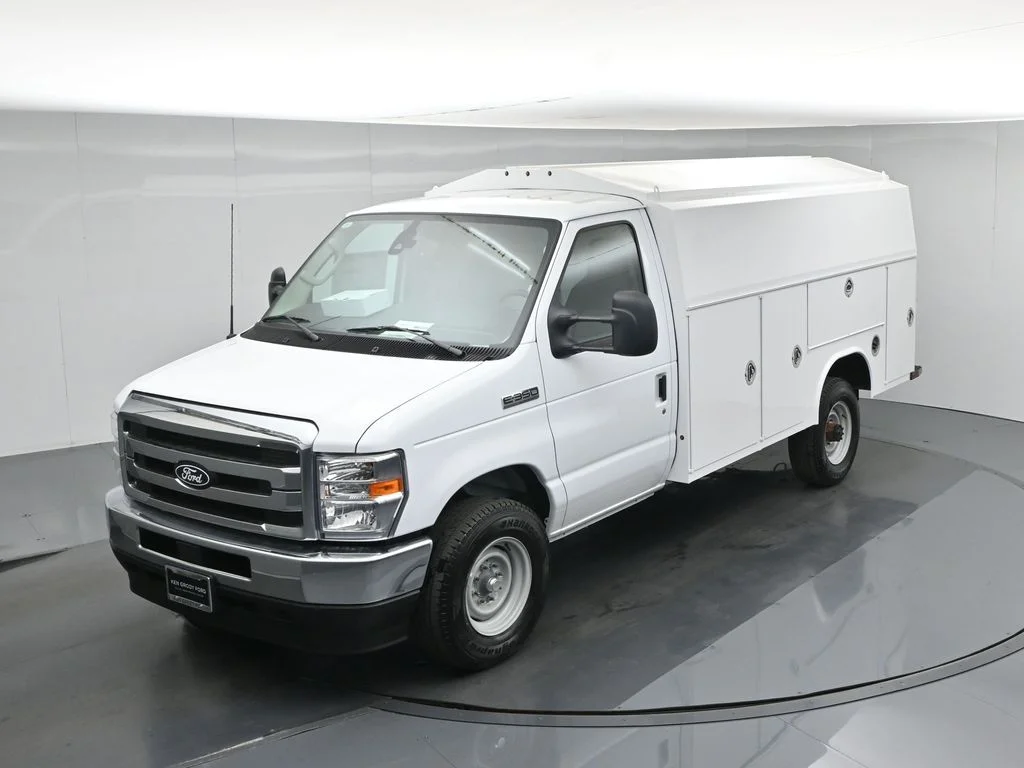 New 2026 White Ford Base image 36