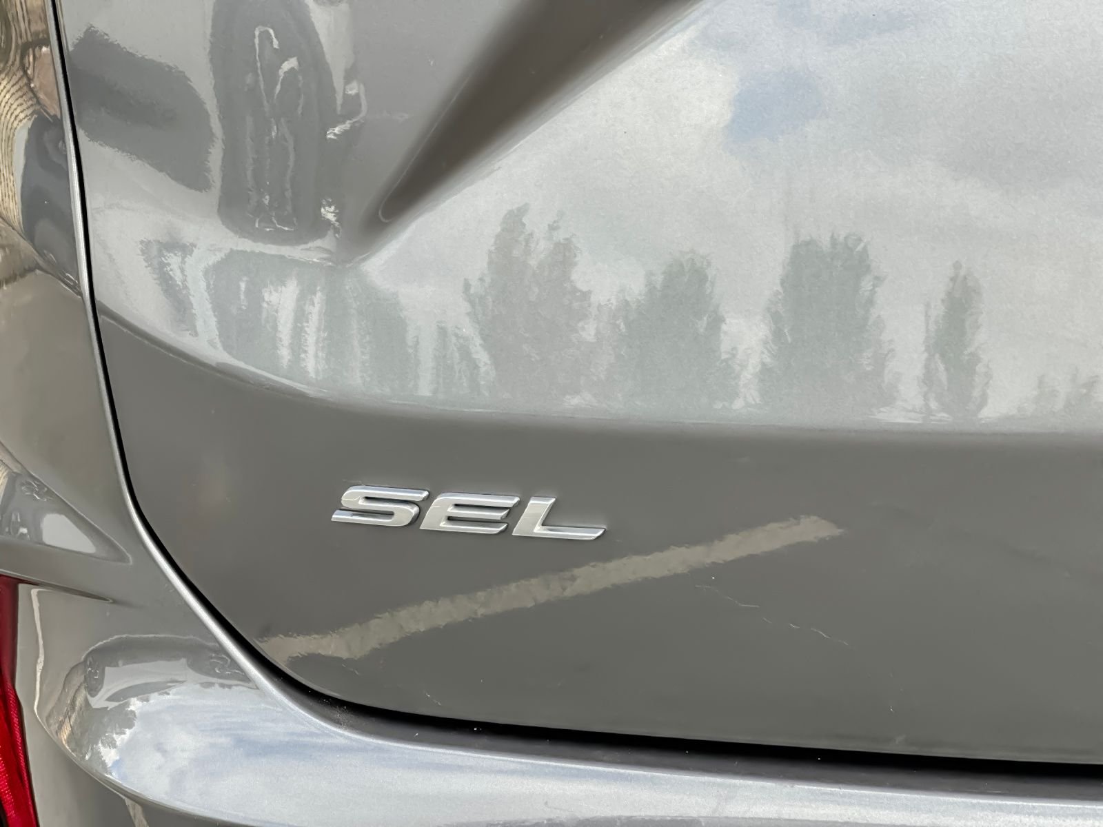 Used 2024 Gray Ford SEL image 26