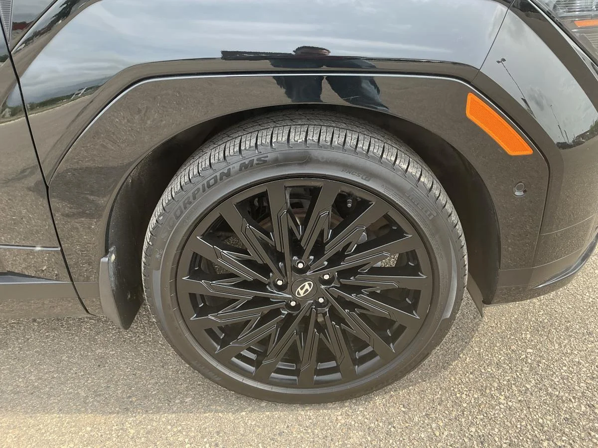 Used 2024 Black Hyundai Ultimate Calligraphy image 10