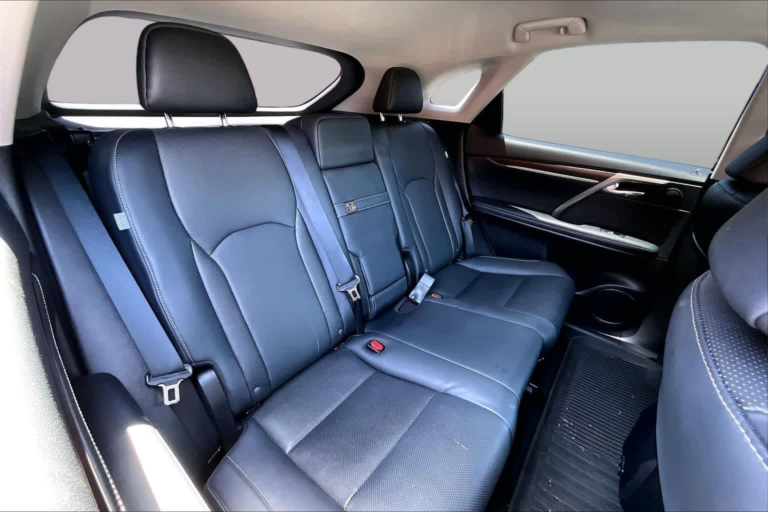 Certified Used 2022 Atomic Silver Lexus  image 21