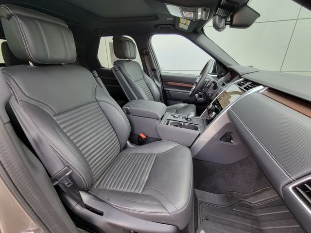 Used 2025 Bronze Land Rover Dynamic SE image 17