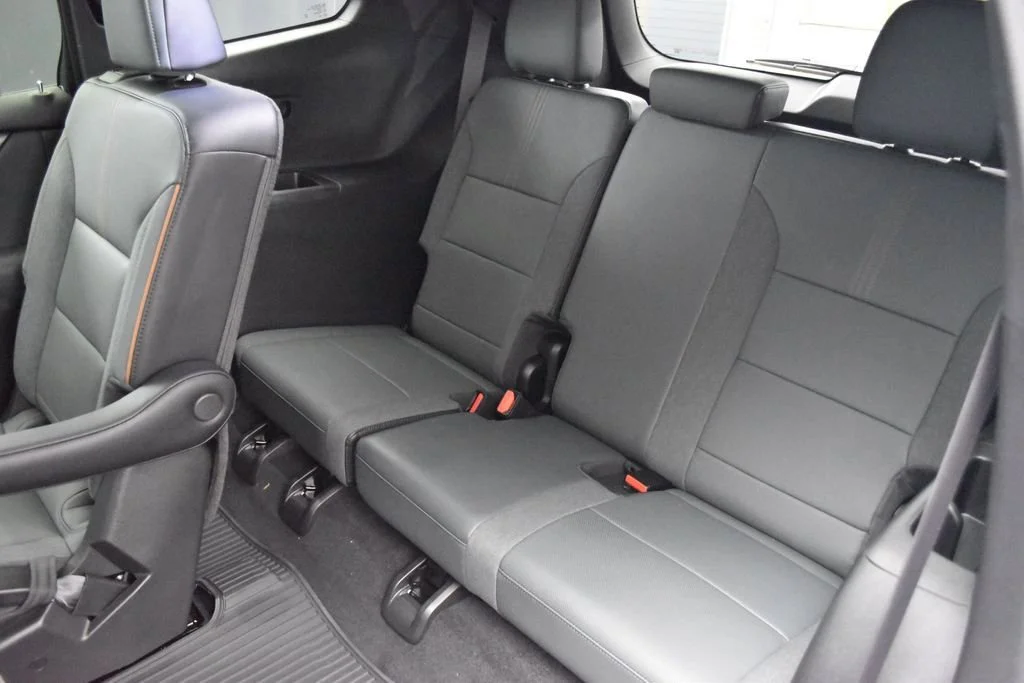 2026 GMC Acadia AT4 - Photo 32