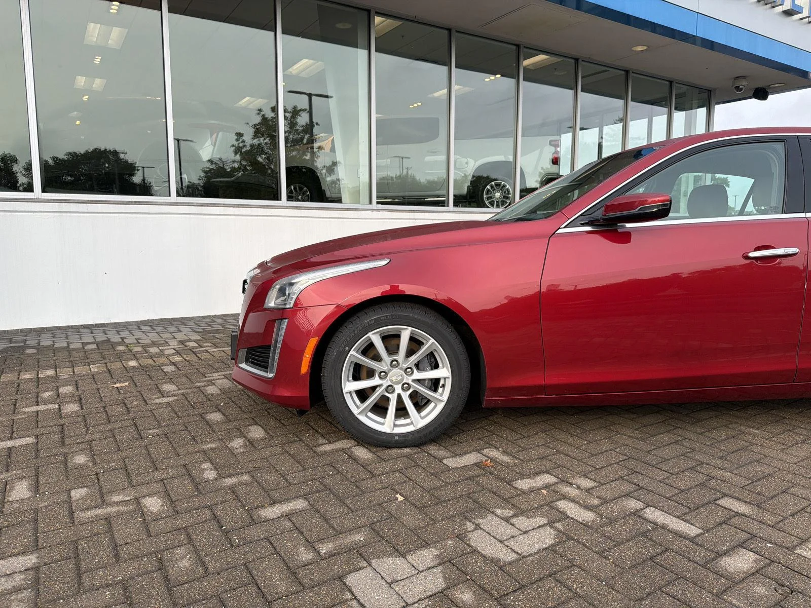 Used 2018 Red Obsession Tintcoat Cadillac AWD image 9