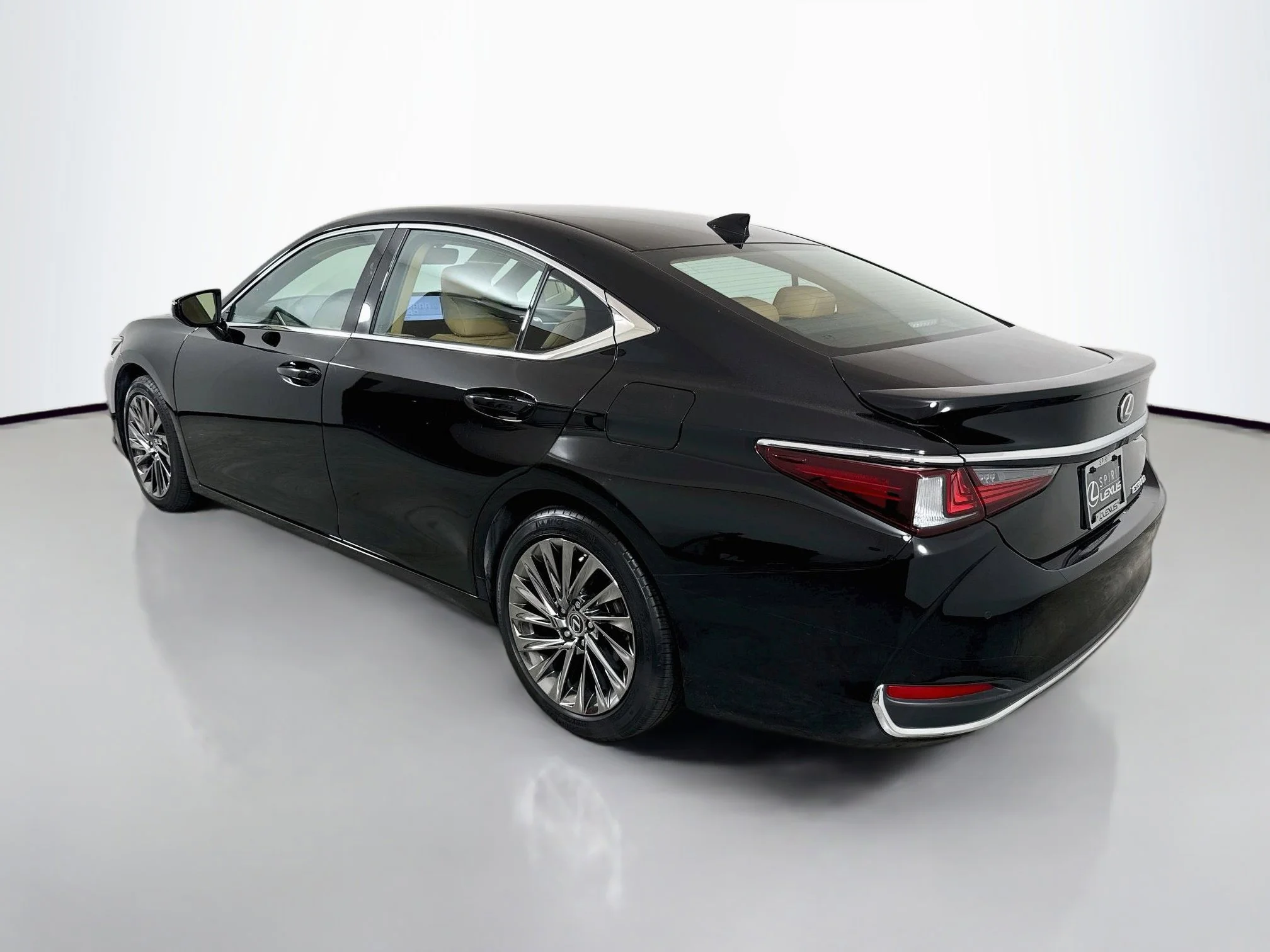 Certified Used 2024 OBSIDIAN Lexus 300h Luxury image 5