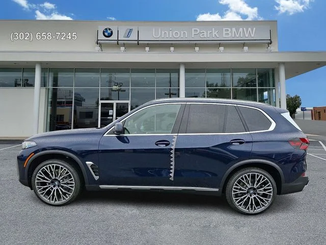 New 2026 Tanzanite Blue II Metallic BMW xDrive40i image 7