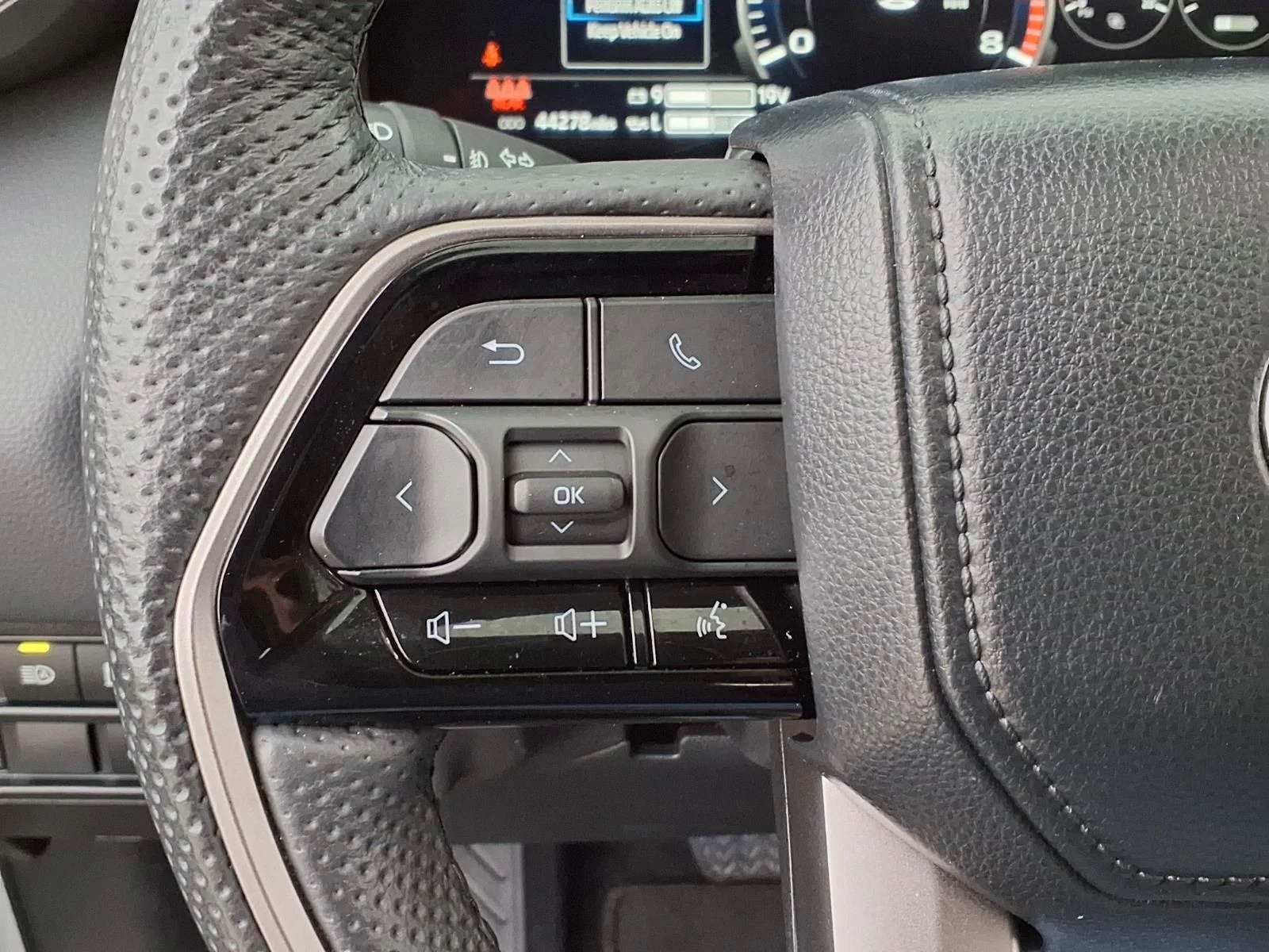 Used 2024 White Toyota Limited image 23