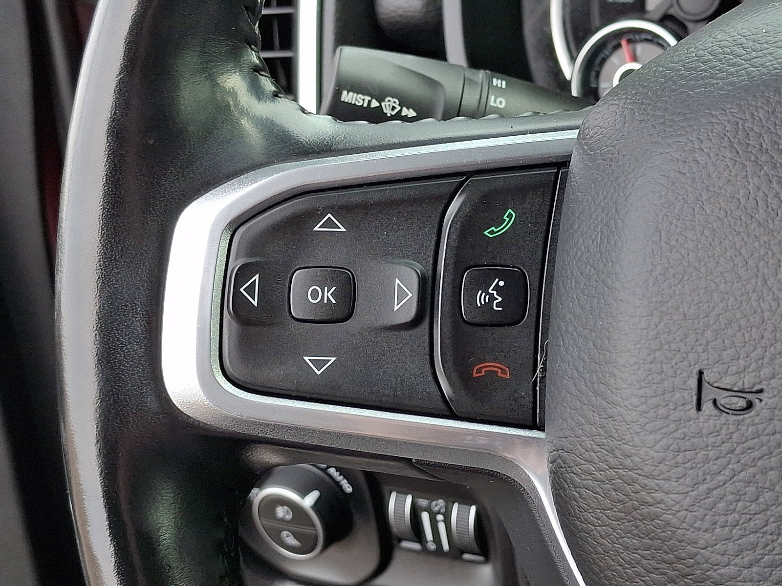 Used 2020 Delmonico Red Pearlcoat Ram Laramie image 22