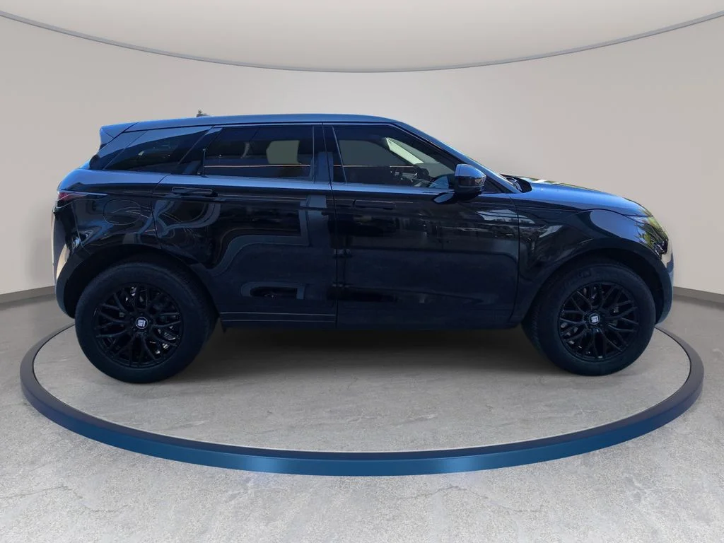 Used 2020 Black Land Rover S image 5