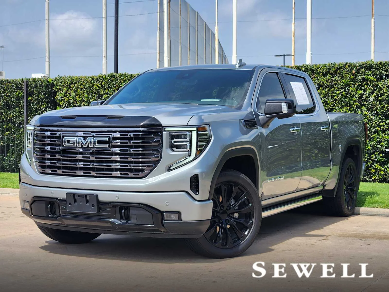 Used 2025 Sterling Metallic GMC Denali Ultimate image 1