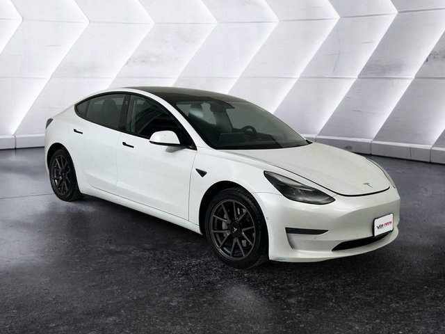 Pre-Owned 2022 Tesla Model 3 Long Range