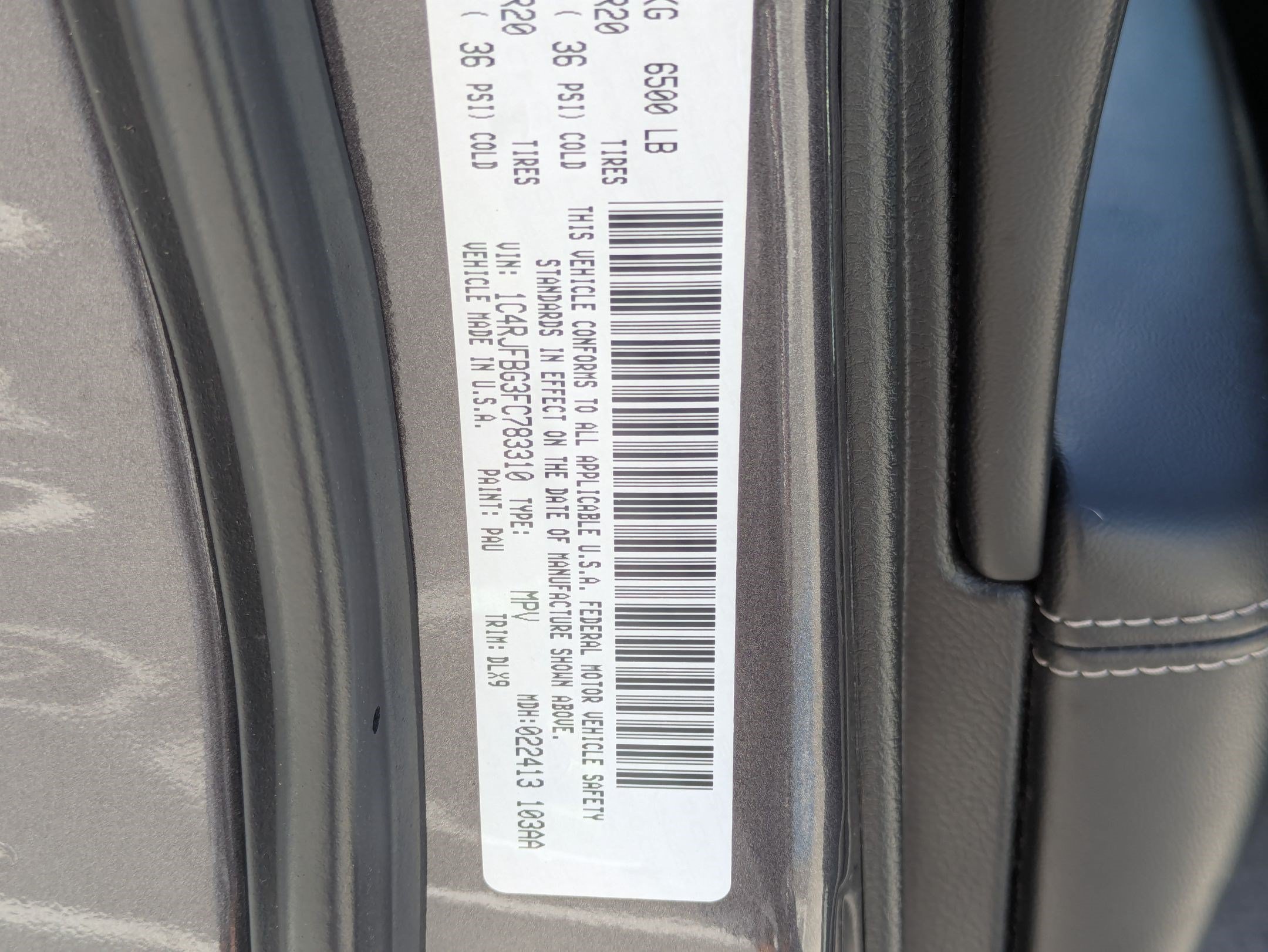 Used 2015 Granite Crystal Metallic Clearcoat Jeep Limited image 32