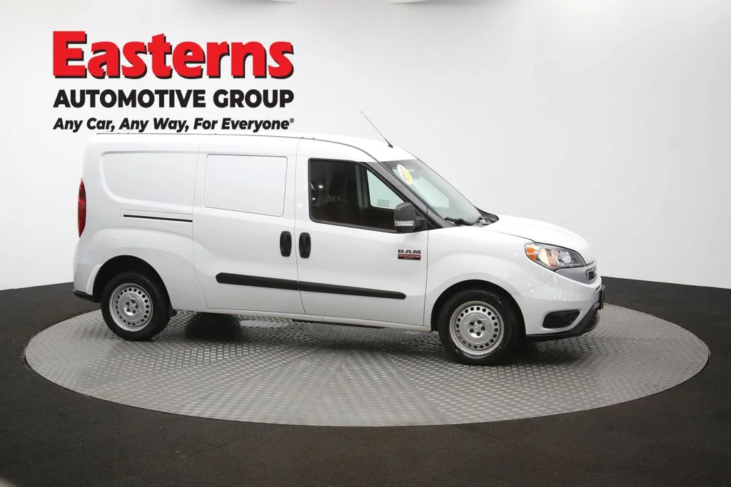 Used 2022 White Ram Base image 44