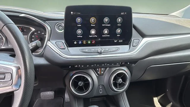 Used 2023 Gray Chevrolet LT image 25
