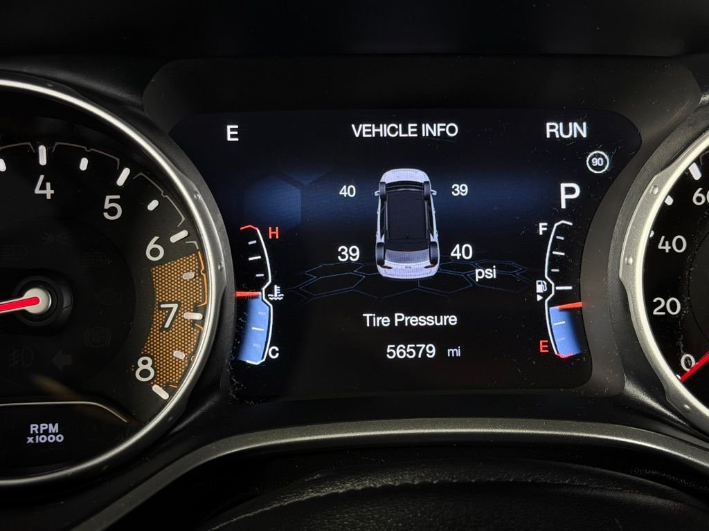 Used 2019 Silver Jeep Limited image 14