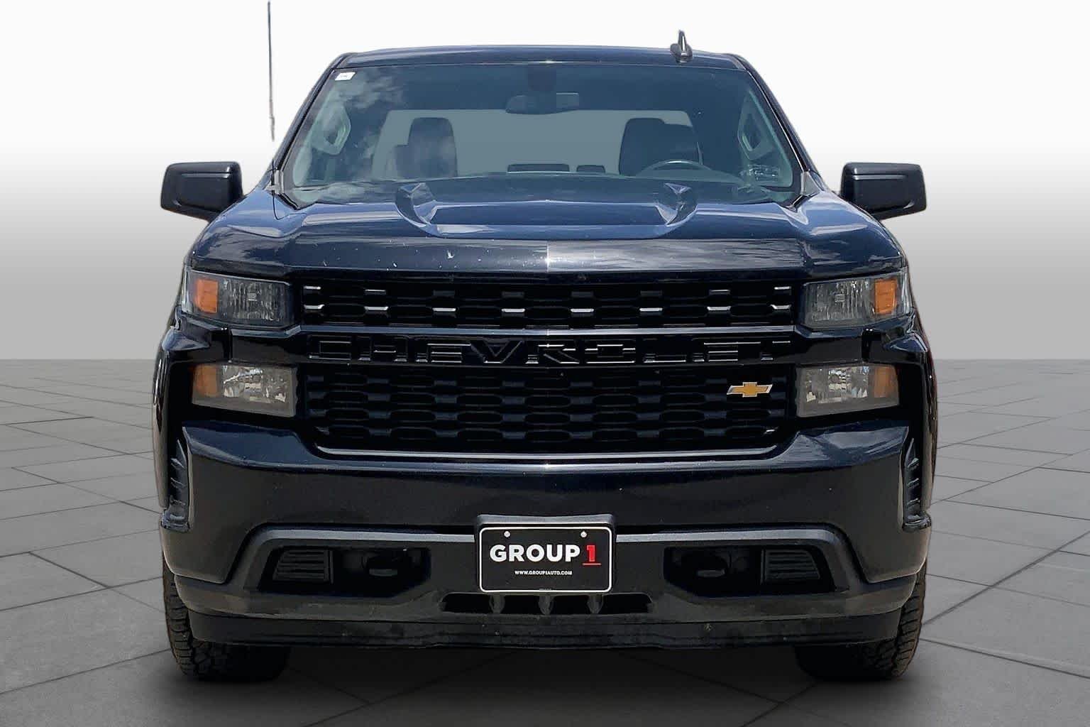 Used 2021 Black Chevrolet Custom image 4
