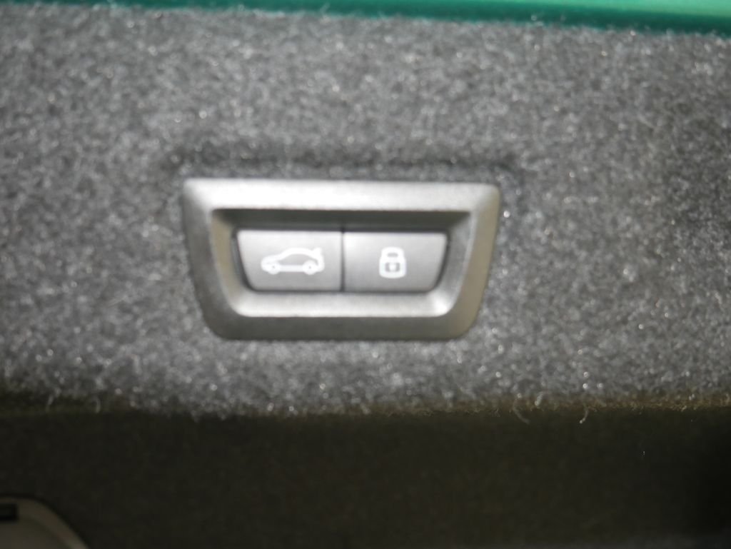 Used 2026 Green Metallic BMW Base image 21
