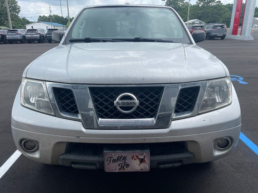 Used 2014 Silver Nissan SV image 2