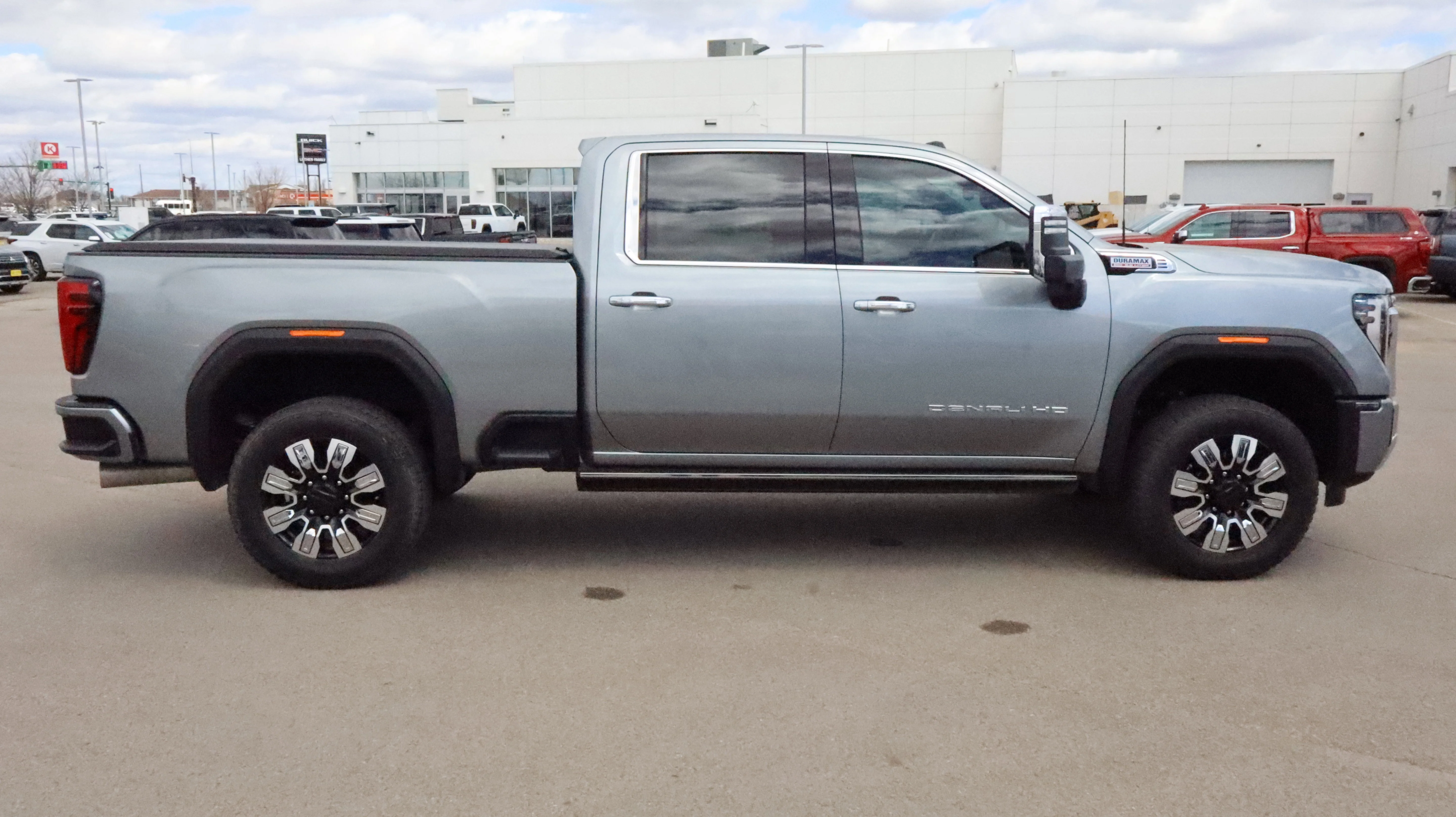 2024 GMC Sierra 2500HD Denali - Photo 8