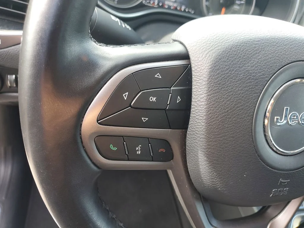 Used 2020 Blue Jeep Limited image 14