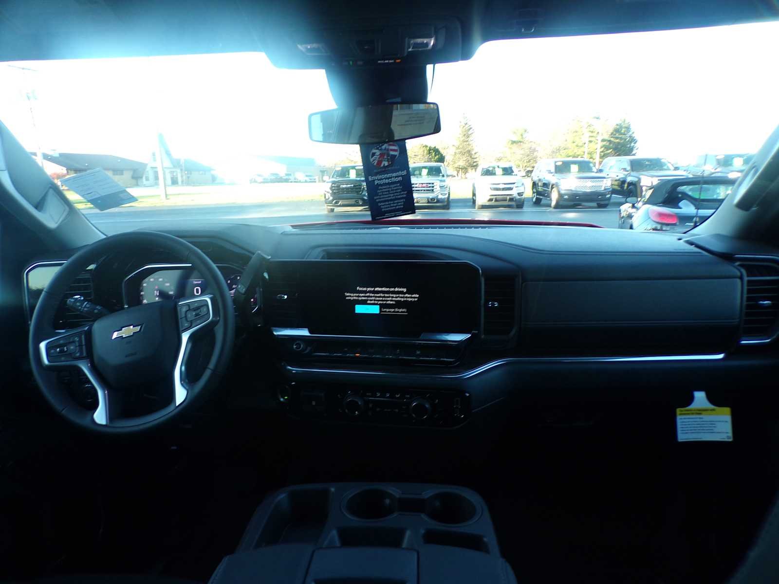 2025 Chevrolet Silverado 1500 LT - Photo 10