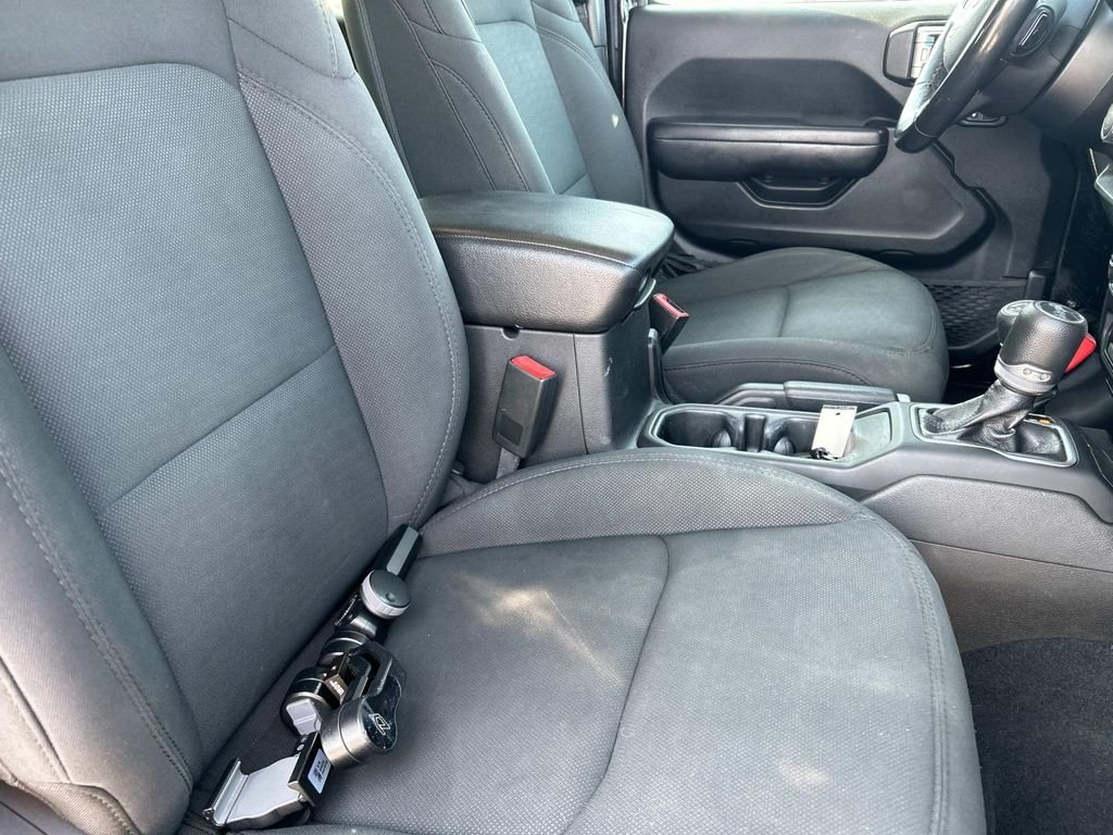 Used 2020 Black Clearcoat Jeep Unlimited Sport S image 23