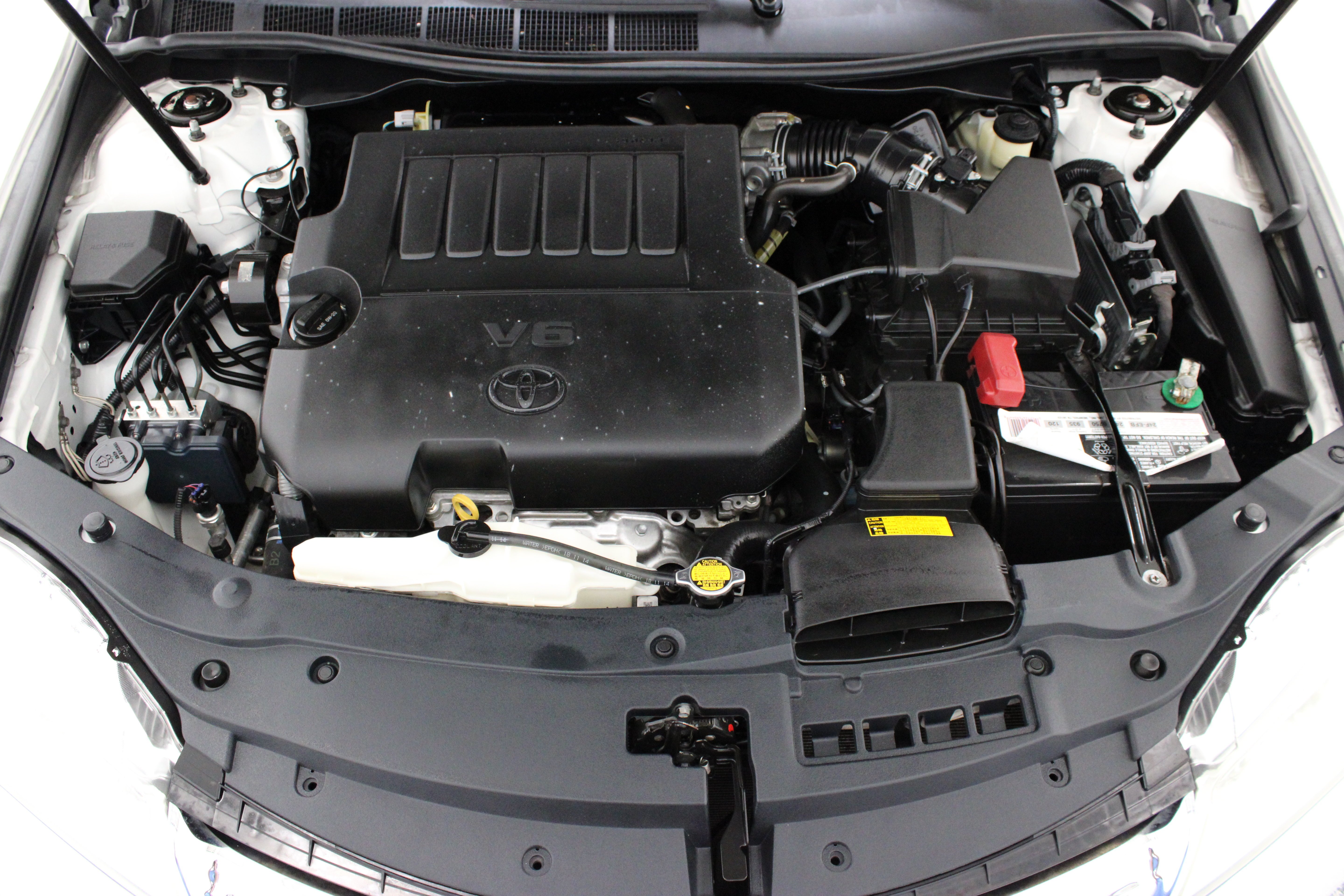 Used 2015 Blizzard Pearl Toyota XLE 3.5L image 39