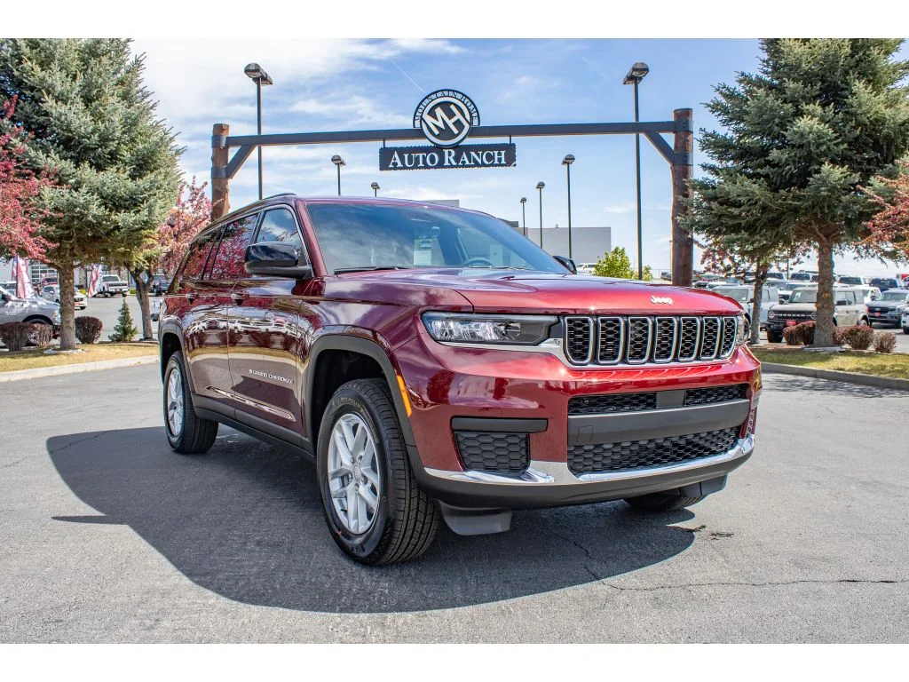 New 2026 Velvet Red Pearlcoat Jeep Laredo X image 2