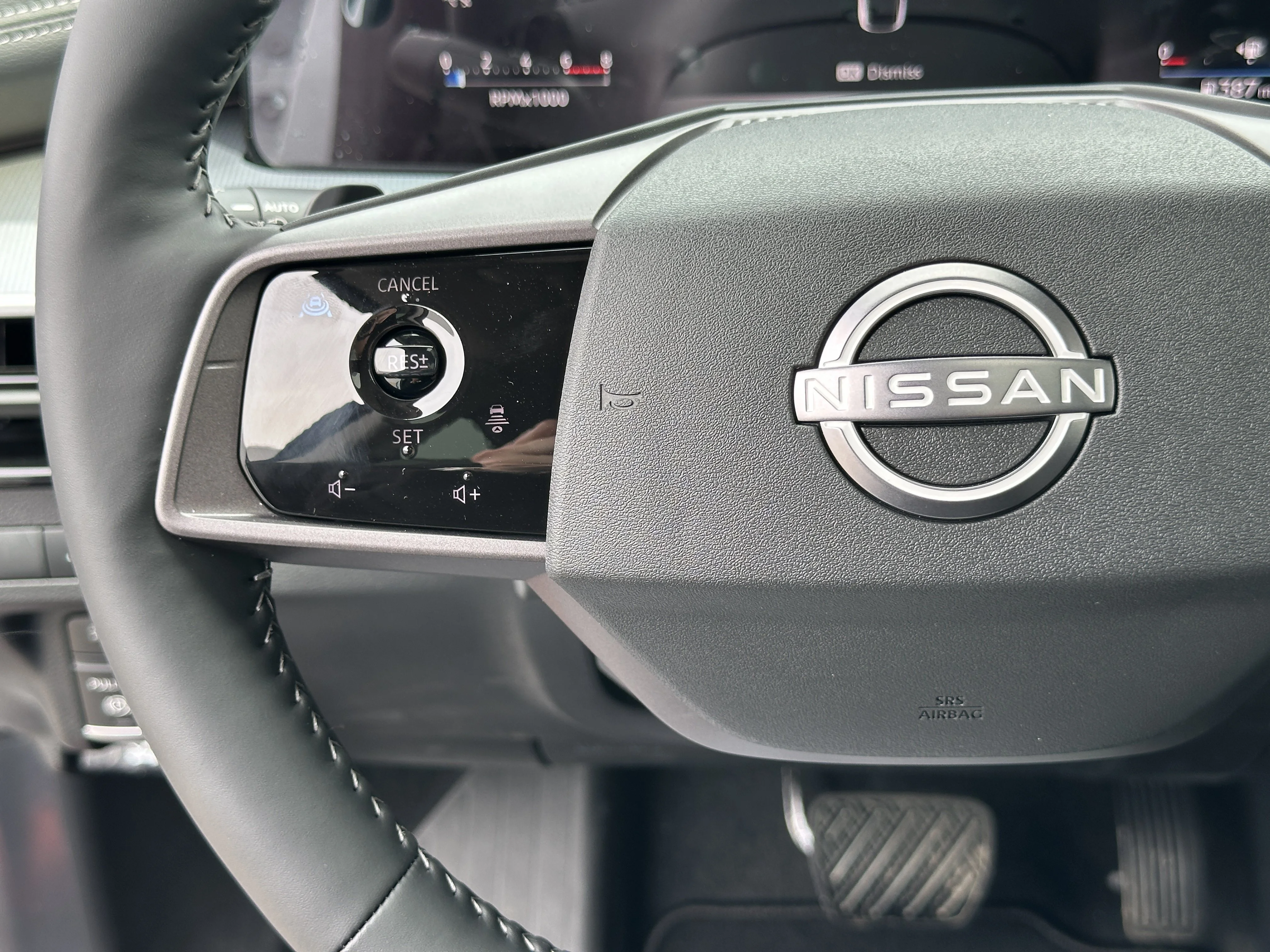 New 2026 Everest White Pearl Tricoat Nissan Platinum image 22