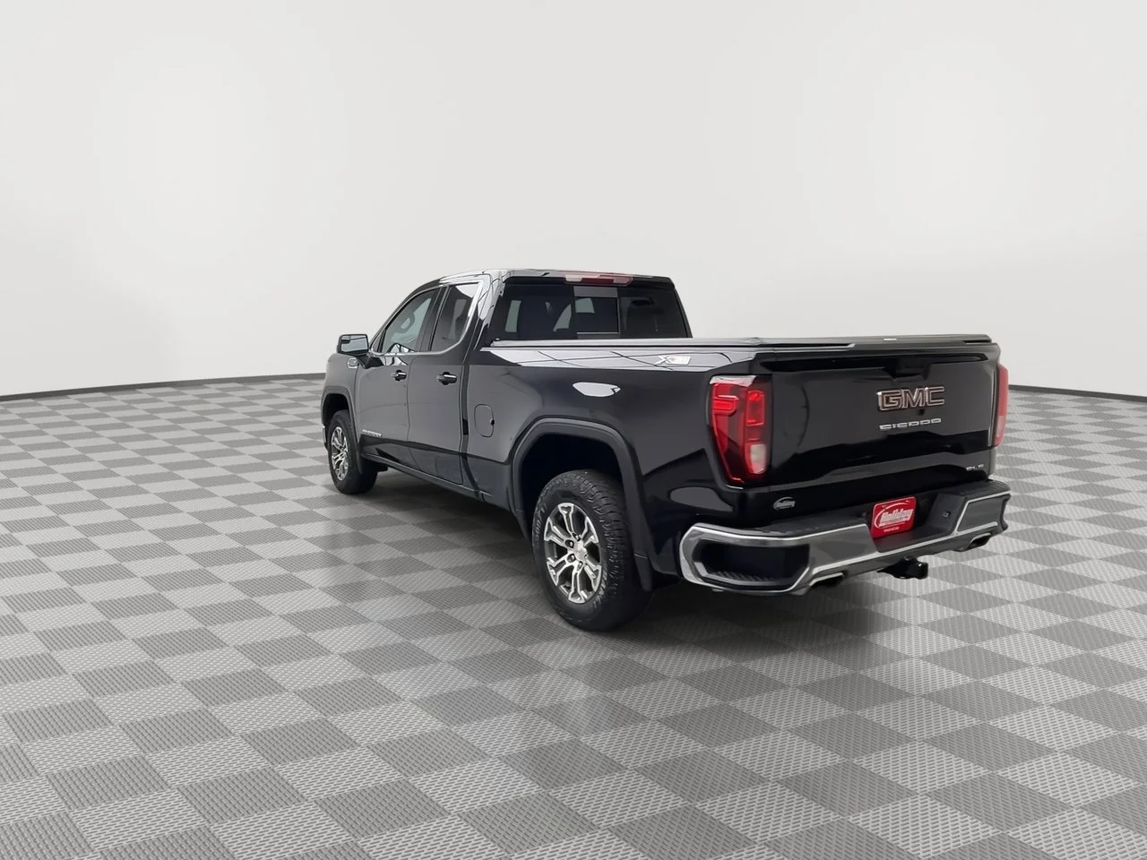 2025 GMC Sierra 1500 SLE - Photo 41