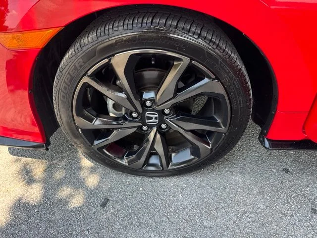 Used 2017 Red Honda Sport Touring image 17