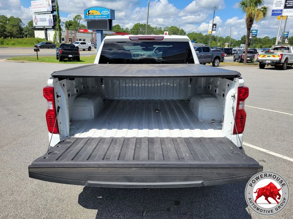 Used 2021 White Chevrolet LT image 13