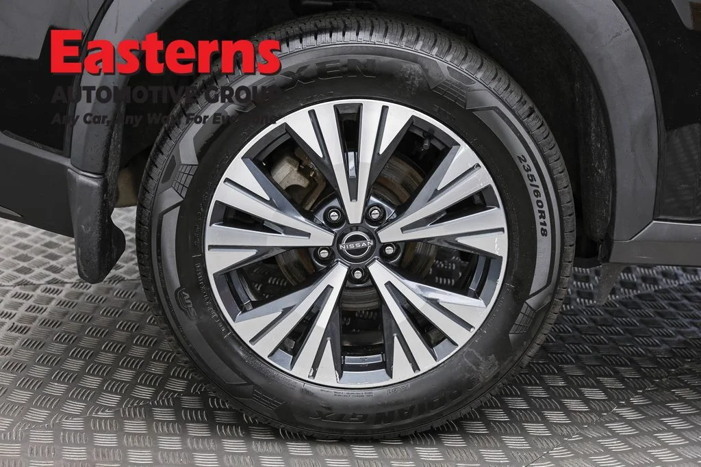 Used 2023 Black Nissan SV image 30