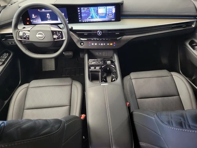 New 2026 Champagne Silver Metallic Nissan Platinum image 16