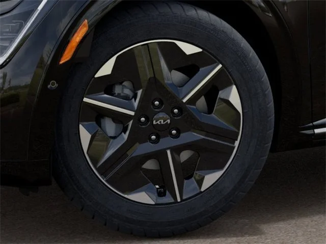 New 2025 Black Kia Wind image 9