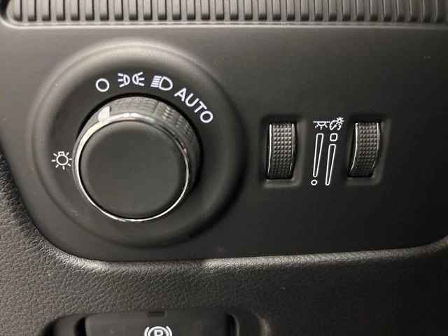 New 2026 High Gloss Black Exterior Paint Jeep Limited Altitude image 18