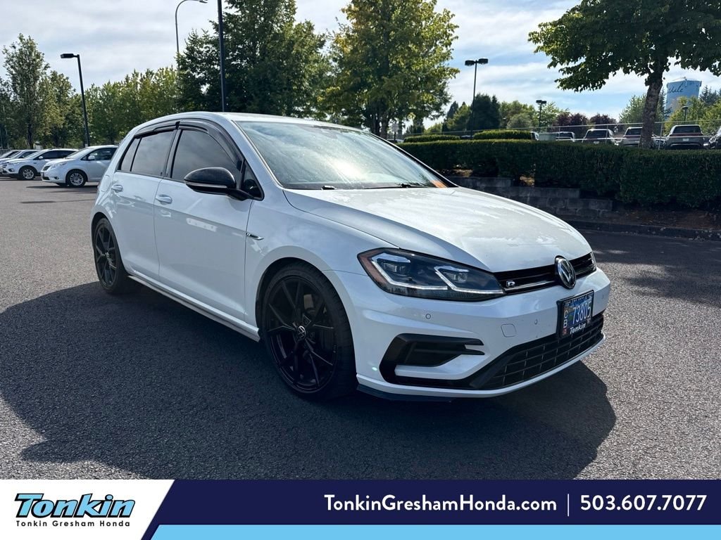 Used 2019 Oryx White Pearl Volkswagen DCC & Navigation 4Motion image 1
