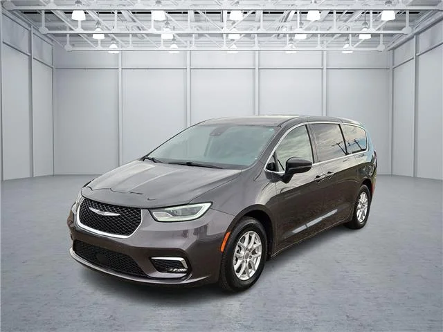 2023 Chrysler Pacifica Touring L Front-Wheel Drive Passenger