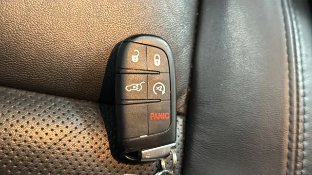 Used 2020 Bright White Clearcoat Jeep Limited X image 42
